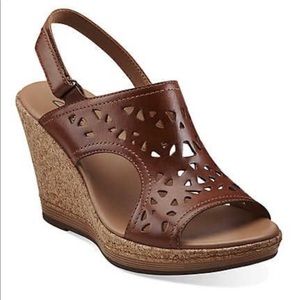 Clarks Pitch Mint Wedges, brown size 9M